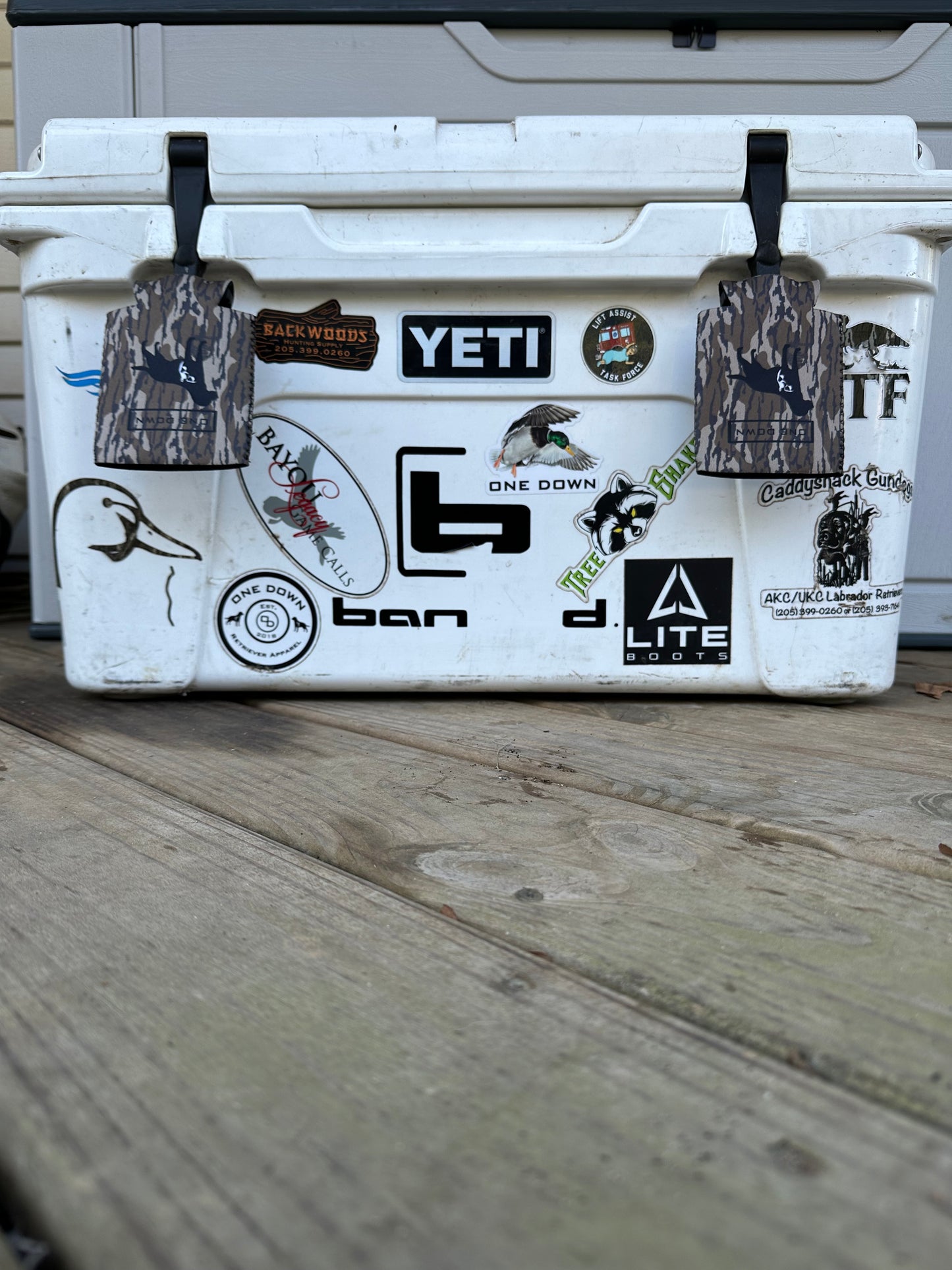 Magnetic Bottomland Coozie