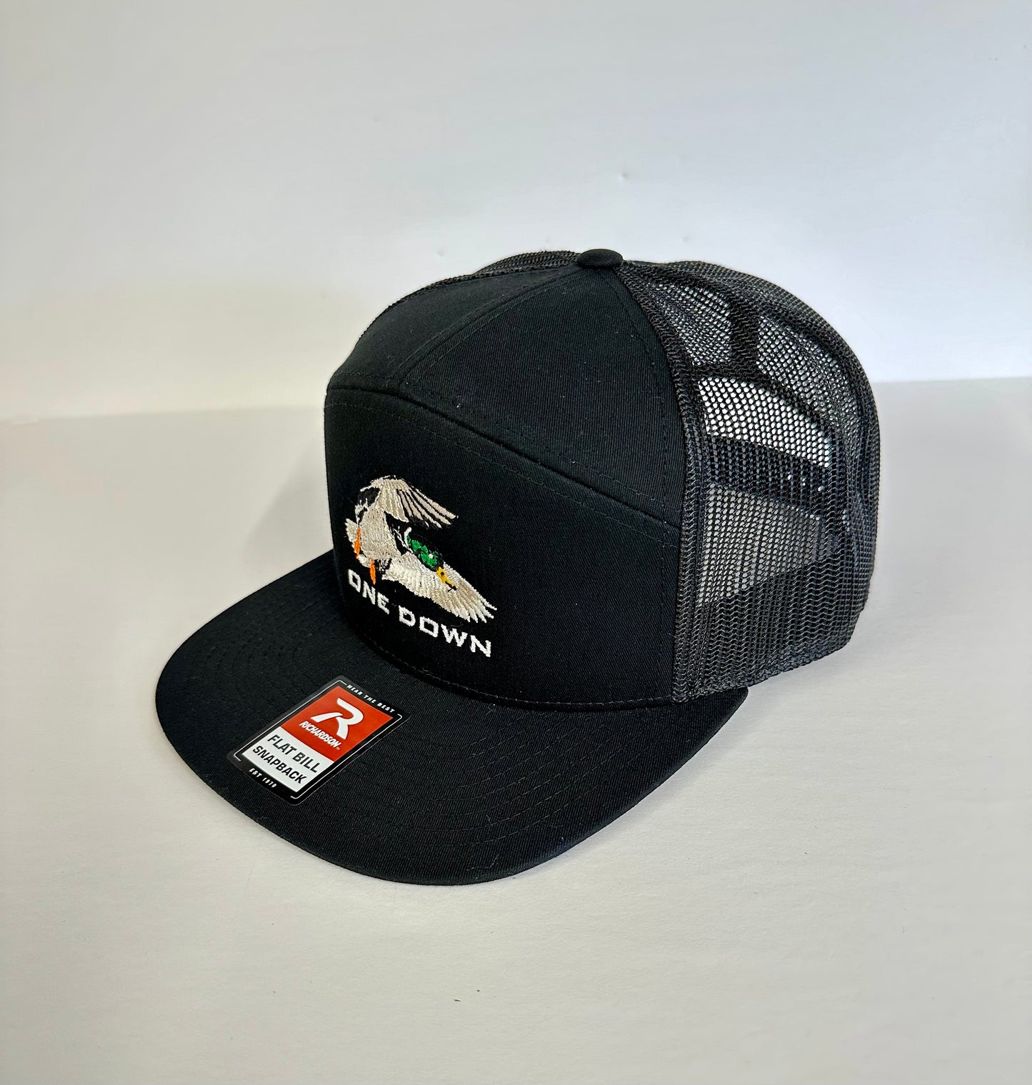 Wings Cupped Richardson 7 Panel Black