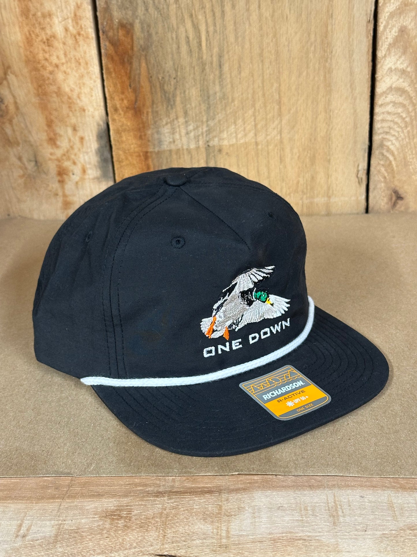 Wings Cupped Grandpa Rope Black/White